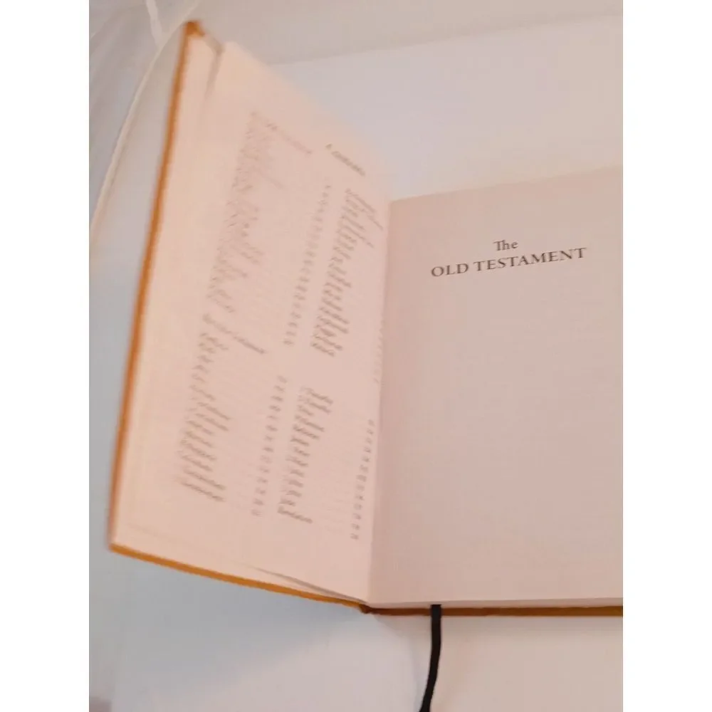 The Holy Bible King James Version Black Old and New Testament KJV & H.F.E.D Book